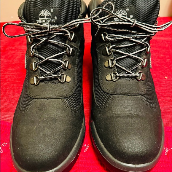 Black men’s timberland field boots great condition - Picture 1 of 5